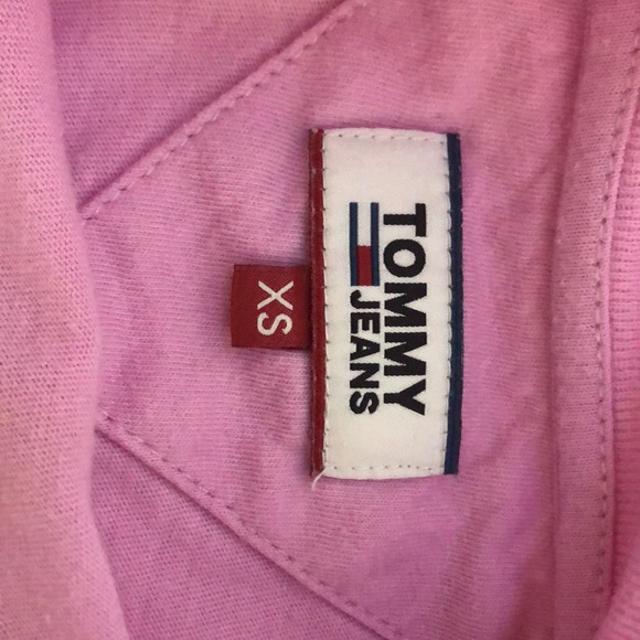 Tommy Hilfiger - Picture 2 of 2